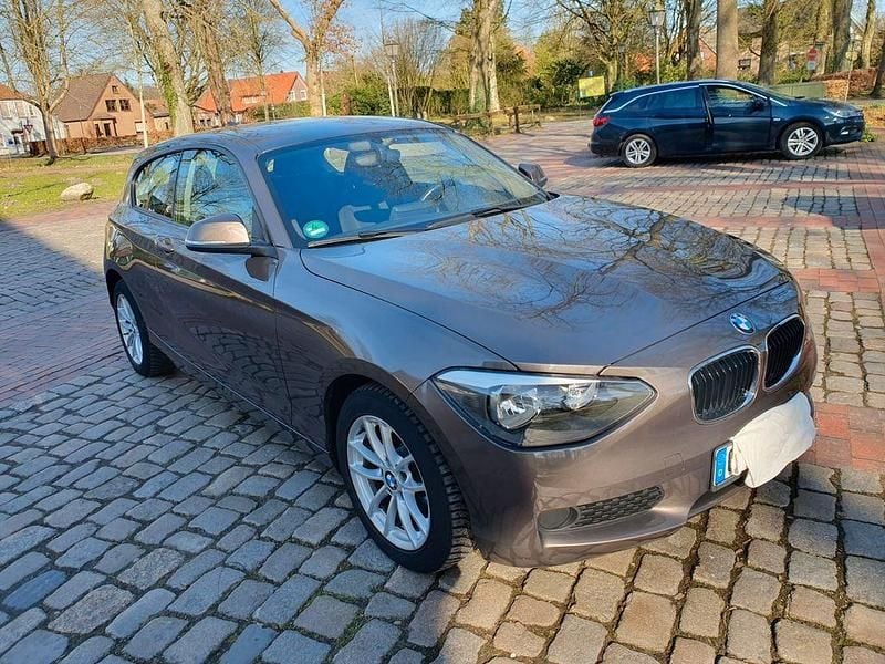 Gebraucht BMW 114 105 PS (77 kW) 2013 Braun Kleinwagen