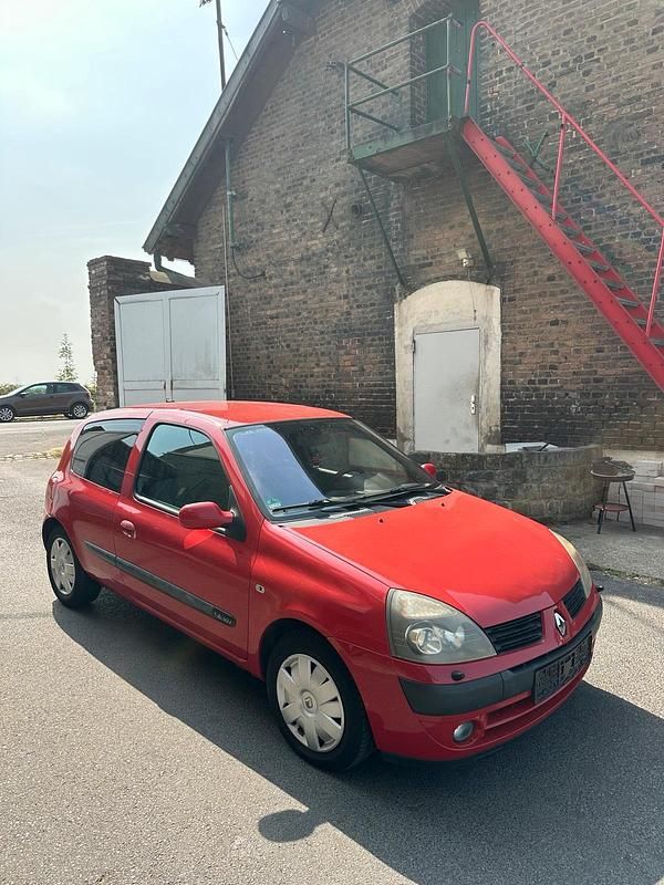 Rot Gebraucht 2005 Renault Clio II Kleinwagen | 449 € (Superpreis) - Bild 1/4