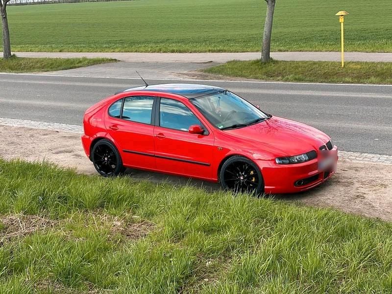 Gebraucht Seat Leon 180 PS (132 kW) 2000 Rot Kleinwagen