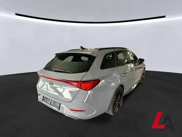 Gebraucht Cupra Leon VZ 245 PS (180 kW) 2022 Grau Kombi