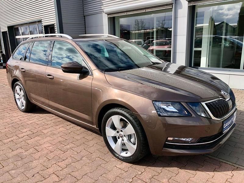 Gebraucht Skoda Octavia Style 150 PS (110 kW) 2019 Braun Kombi
