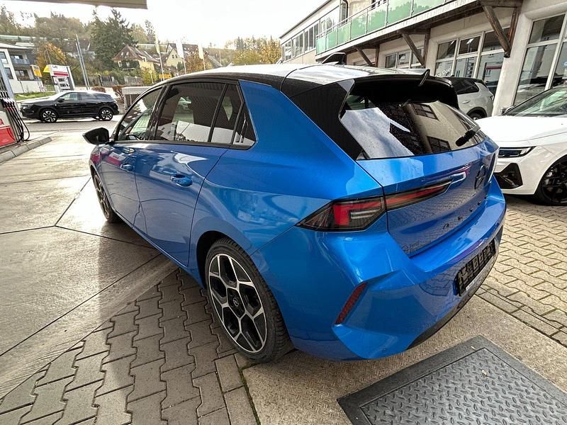 Gebraucht Opel Astra Ultimate 131 PS (96 kW) 2024 Blau Limousine