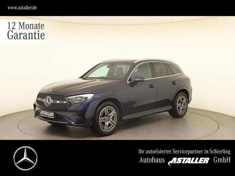Metalliclack nautikblau Gebraucht 2022 Mercedes GLC300 AMG line SUV | 53.399 € (Teuer) - Bild 1/4