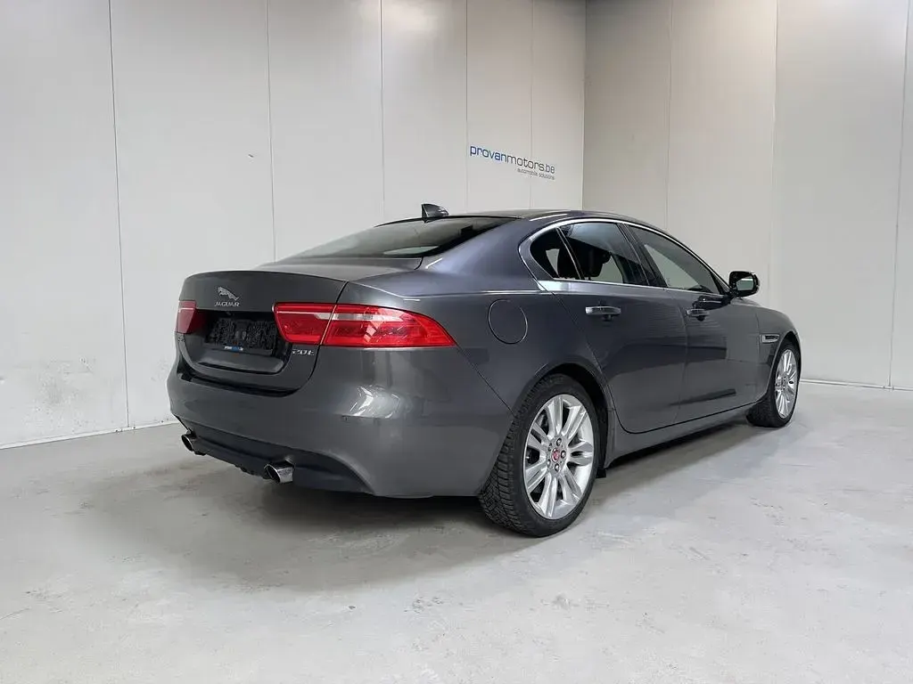 Gebraucht Jaguar XE 200 PS (147 kW) 2018 Grau Limousine