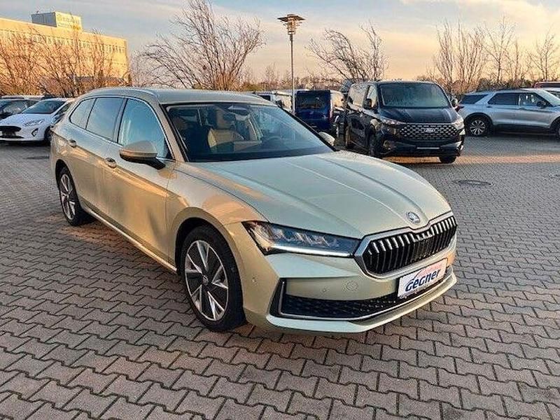 Gebraucht Skoda Superb Selection 150 PS (110 kW) 2024 Gelb Kombi
