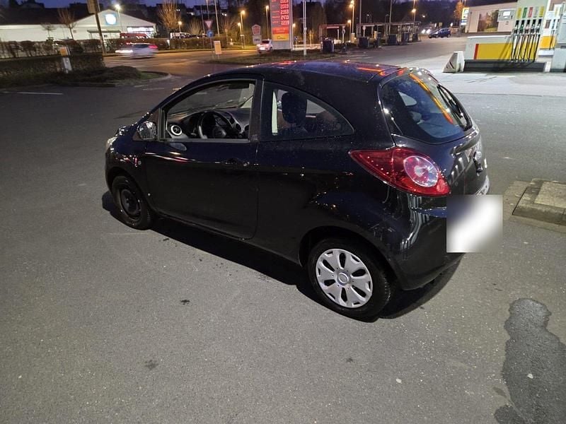 Gebraucht Ford Ka 69 PS (50 kW) 2010 Schwarz Kleinwagen