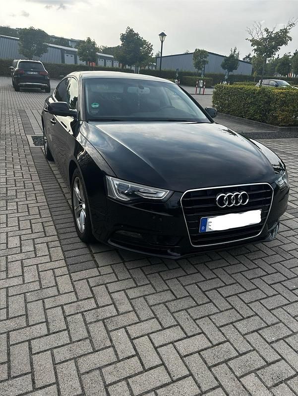Schwarz Gebraucht 2016 Audi A5 Sportback Kleinwagen | 13.000 € (Etwas zu teuer) - Bild 1/4