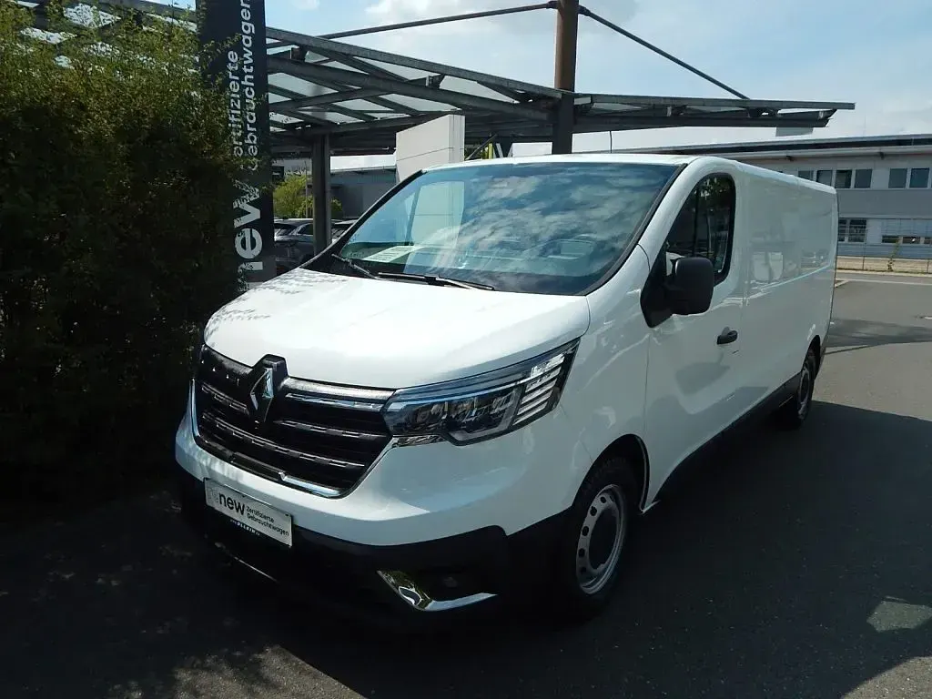 Gebraucht Renault Trafic Komfort 131 PS (96 kW) 2022 Van / Kleinbus