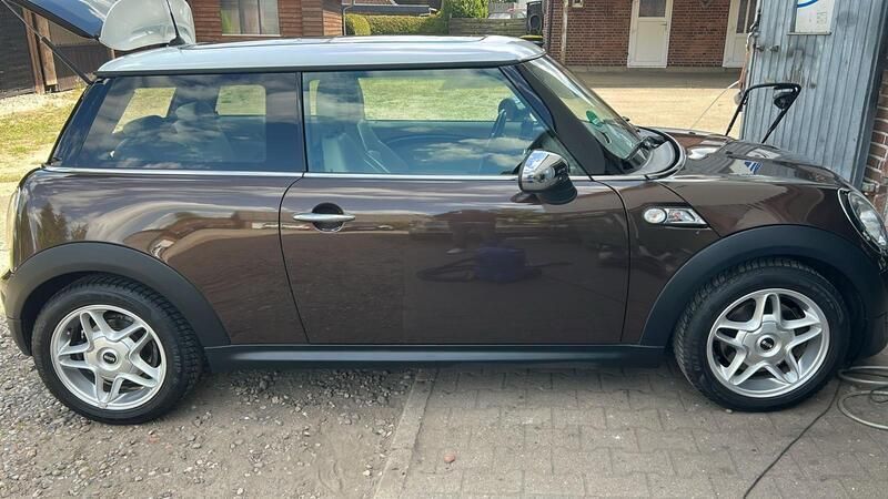 Braun Gebraucht 2012 Mini Cooper S Kleinwagen | 7.900 € (Guter Preis) - Bild 1/4