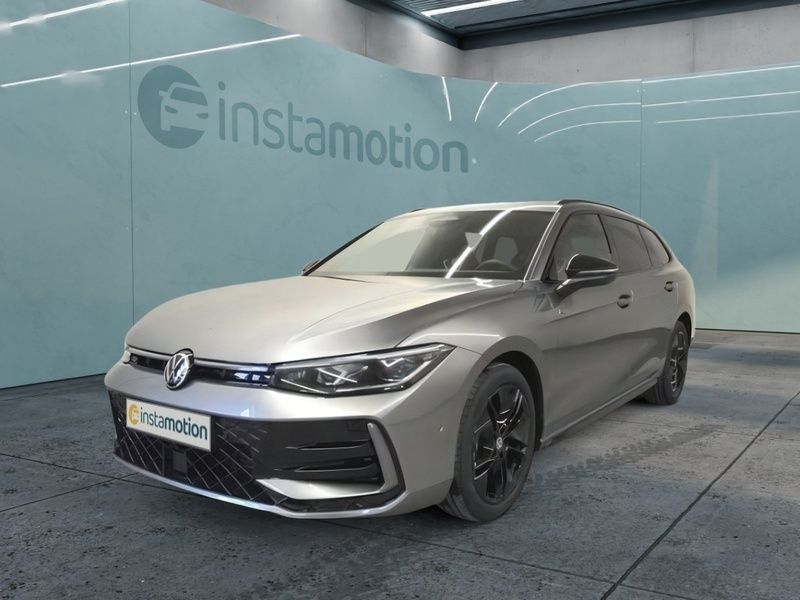 Gebraucht VW Passat Pro 150 PS (110 kW) 2024 Grau Kombi