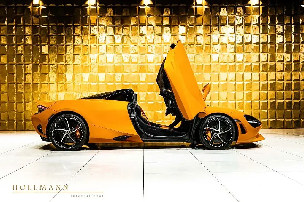 Neu McLaren 750S 751 PS (552 kW) 2026 Orange Cabrio