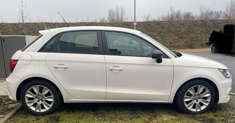 Gebraucht Audi A1 90 PS (66 kW) 2015 Weiß Kleinwagen
