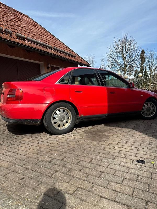 Gebraucht Audi A4 193 PS (141 kW) 1999 Rot Limousine