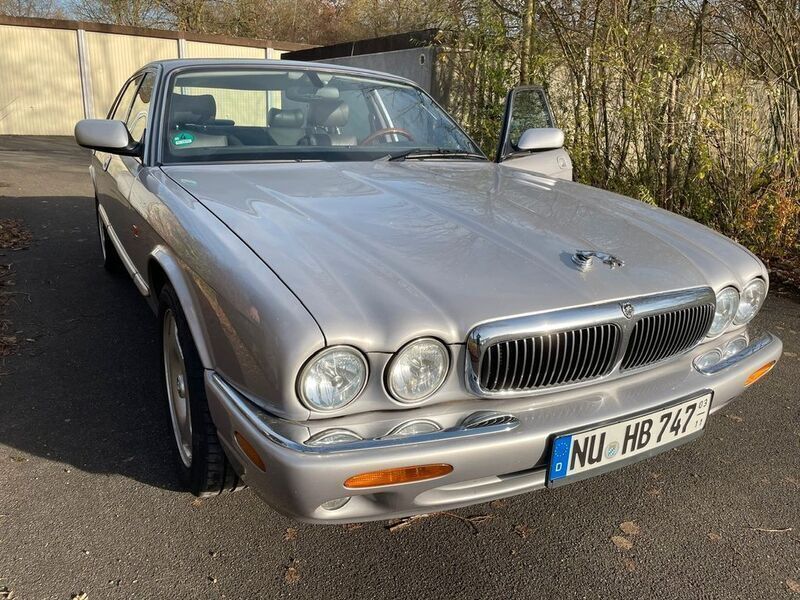 Gebraucht Jaguar XJ8 Executive 237 PS (174 kW) 2002 Silber Limousine