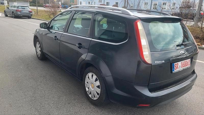 Second-hand Ford Focus 109 CP (80 kW) 2009 Negru Break