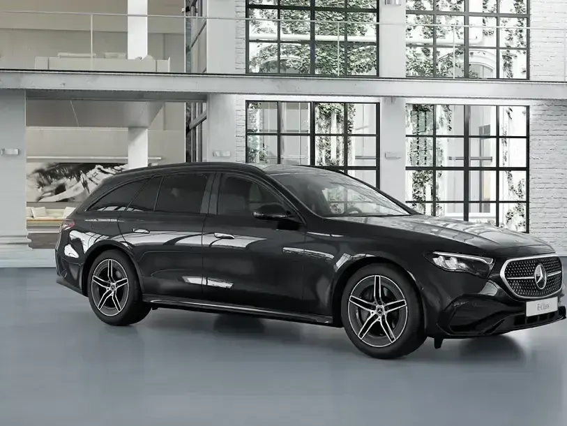 Gebraucht Mercedes E220 AMG 197 PS (144 kW) 2025 Schwarz Limousine