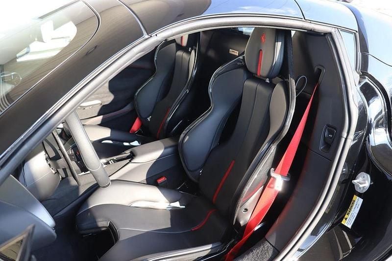 Neu Ferrari 296 829 PS (609 kW) 2025 Nero Cabrio