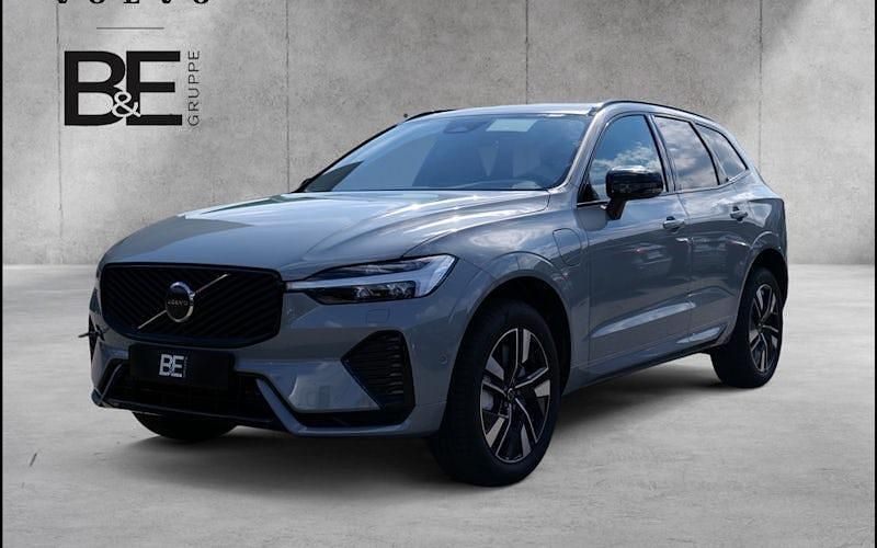 Neu Volvo XC60 Plus 336 PS (247 kW) 2025 Grau SUV