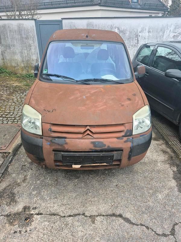 Gebraucht Citroën Berlingo 60 PS (44 kW) 2004 Rot Van / Kleinbus