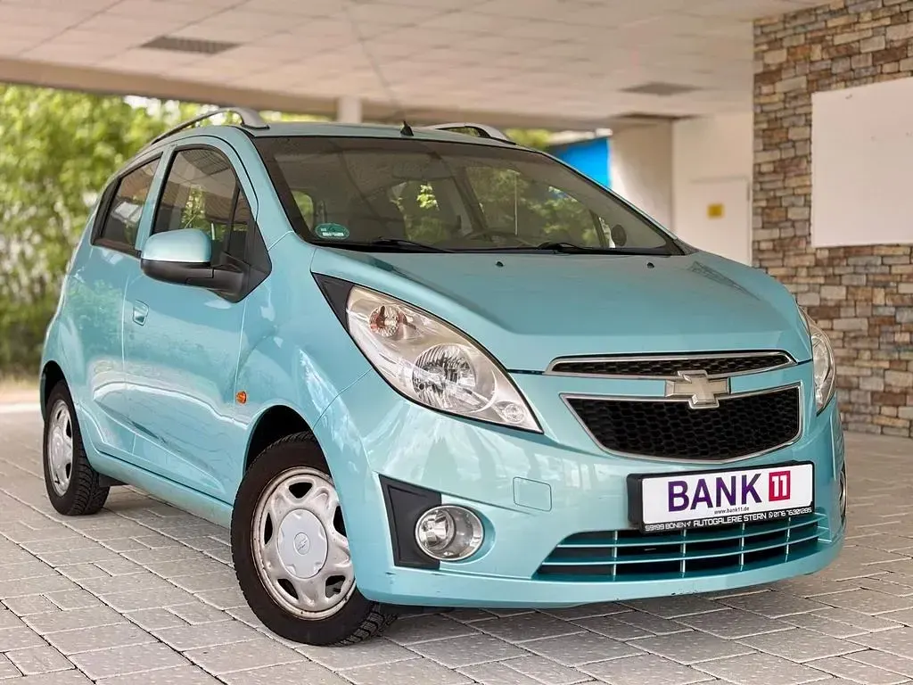 Używany Chevrolet Spark LS 82 KM (60 kW) 2010 Zielony Hatchback