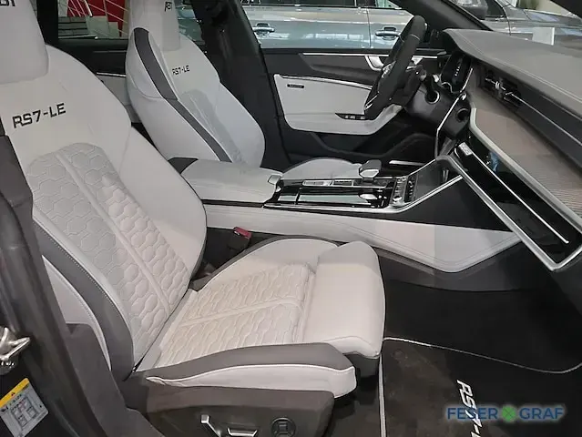 Gebraucht Audi RS7 Sportback Ambiente 600 PS (441 kW) 2025 Matteffektlackierung audi exclusive Kleinwagen