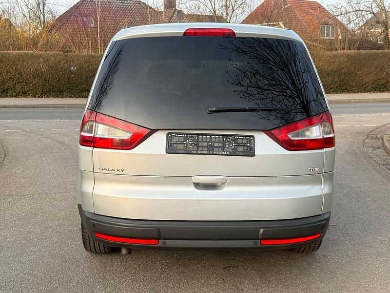 Gebraucht Ford Galaxy Trend 140 PS (102 kW) 2007 Silber Van / Kleinbus