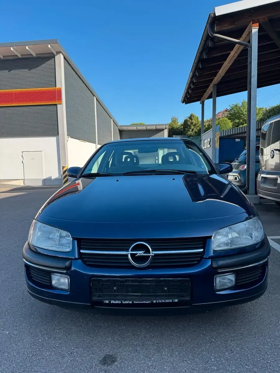 Gebraucht Opel Omega 136 PS (100 kW) 1995 Blau Limousine