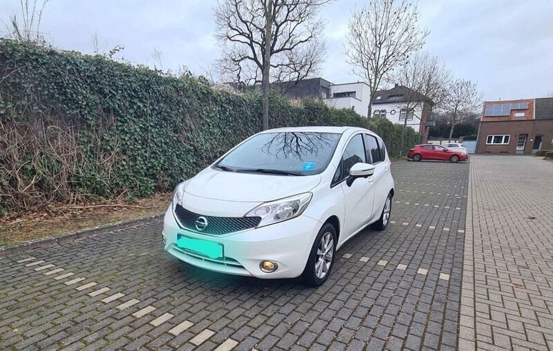 Weiß Gebraucht 2014 Nissan Note Acenta Van / Kleinbus | 4.750 € (Fairer Preis) - Bild 1/4