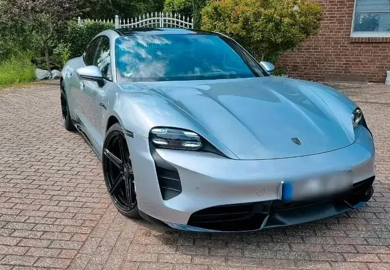 Gebraucht Porsche Taycan Turbo 500 kW (680 PS) 2020 Silber Limousine