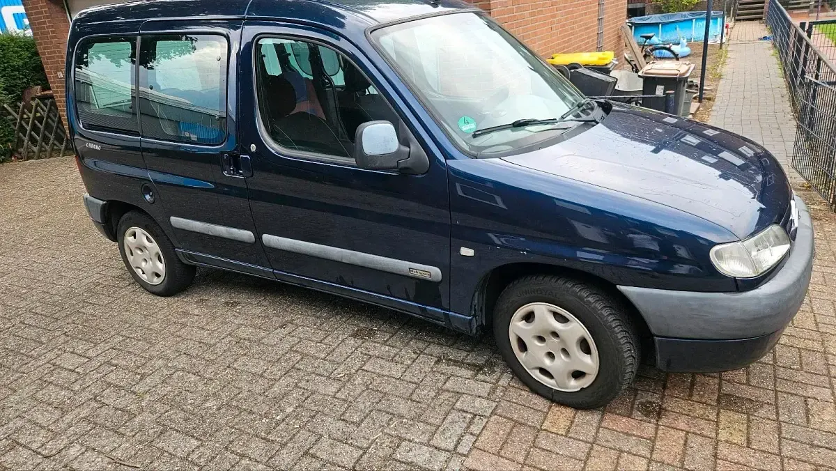 Gebraucht Citroën Berlingo 108 PS (79 kW) 2001 Blau Van / Kleinbus