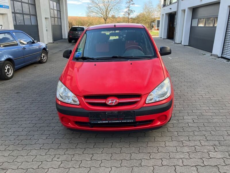 Gebraucht Hyundai Getz Basis 67 PS (49 kW) 2008 Rot Kleinwagen