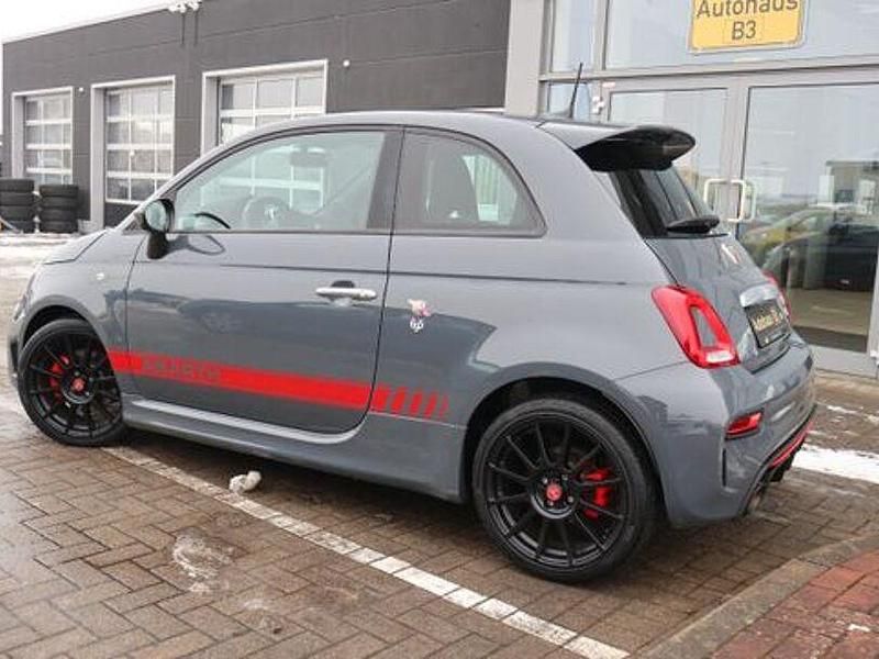 Usata Abarth 695 165 CV (121 kW) 2017 Grigio Utilitaria