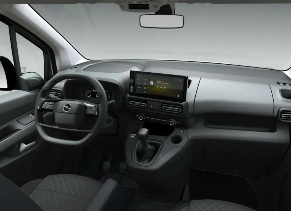Nowe Opel Combo 102 KM (75 kW) 2025 Niebieski Minivan