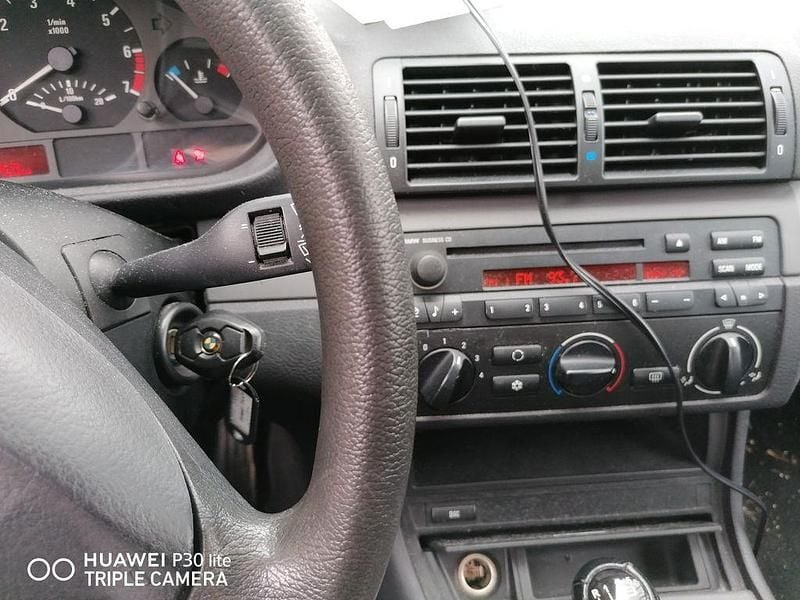 Gebraucht BMW 316 116 PS (85 kW) 2002 Schwarz Limousine