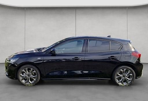 Neu Ford Focus ST-Line 125 PS (91 kW) 2025 Schwarz Limousine