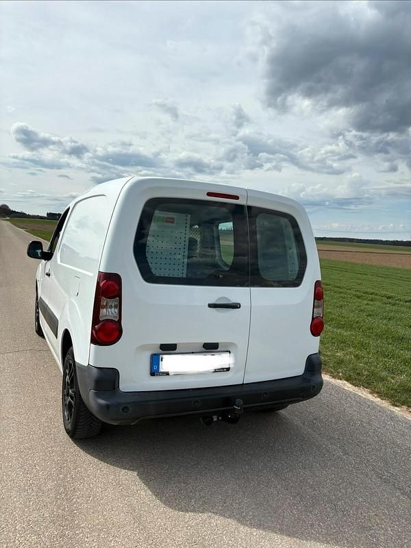 Gebraucht Peugeot Partner 90 PS (66 kW) 2013