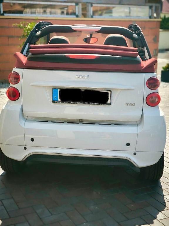 Gebraucht Smart ForTwo Cabrio Passion 71 PS (52 kW) 2012 Weiß Cabrio