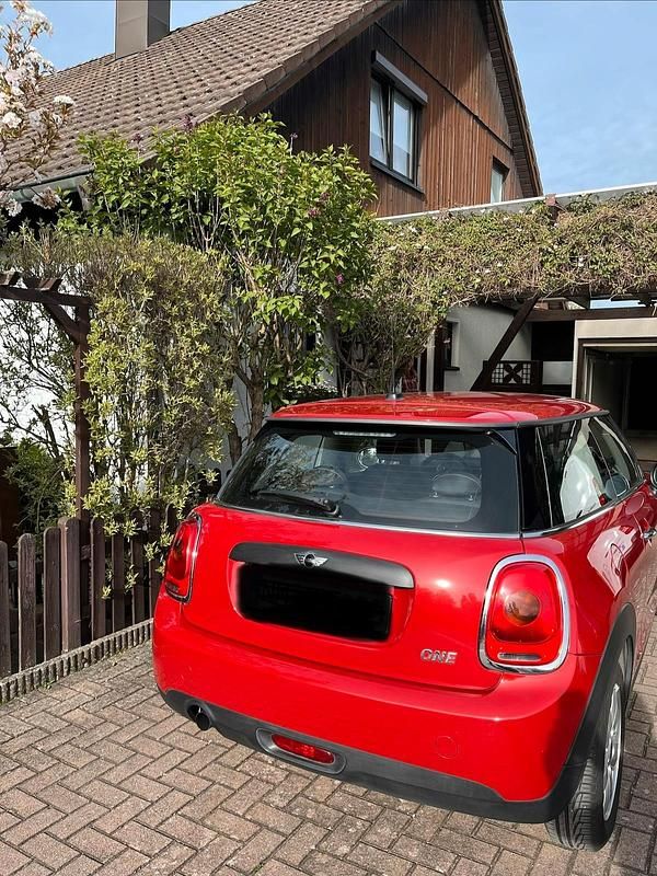 Usata Mini Cooper 102 CV (75 kW) 2017 Rosso Utilitaria