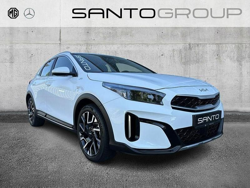 Weiß Gebraucht 2022 Kia XCeed Vision SUV | 23.980 € (Fairer Preis) - Bild 1/4