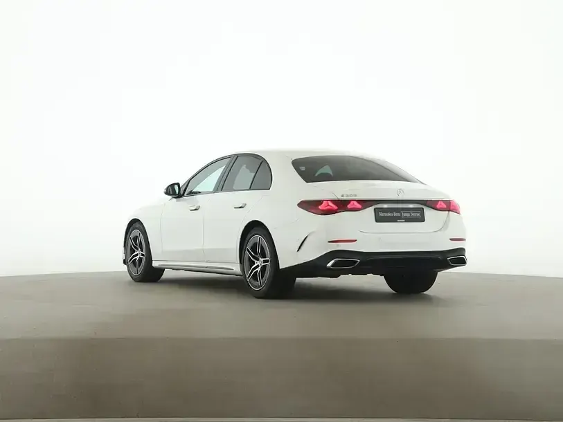 Usado Mercedes E200 AMG 204 CV (150 kW) 2025 Blanco Berlina