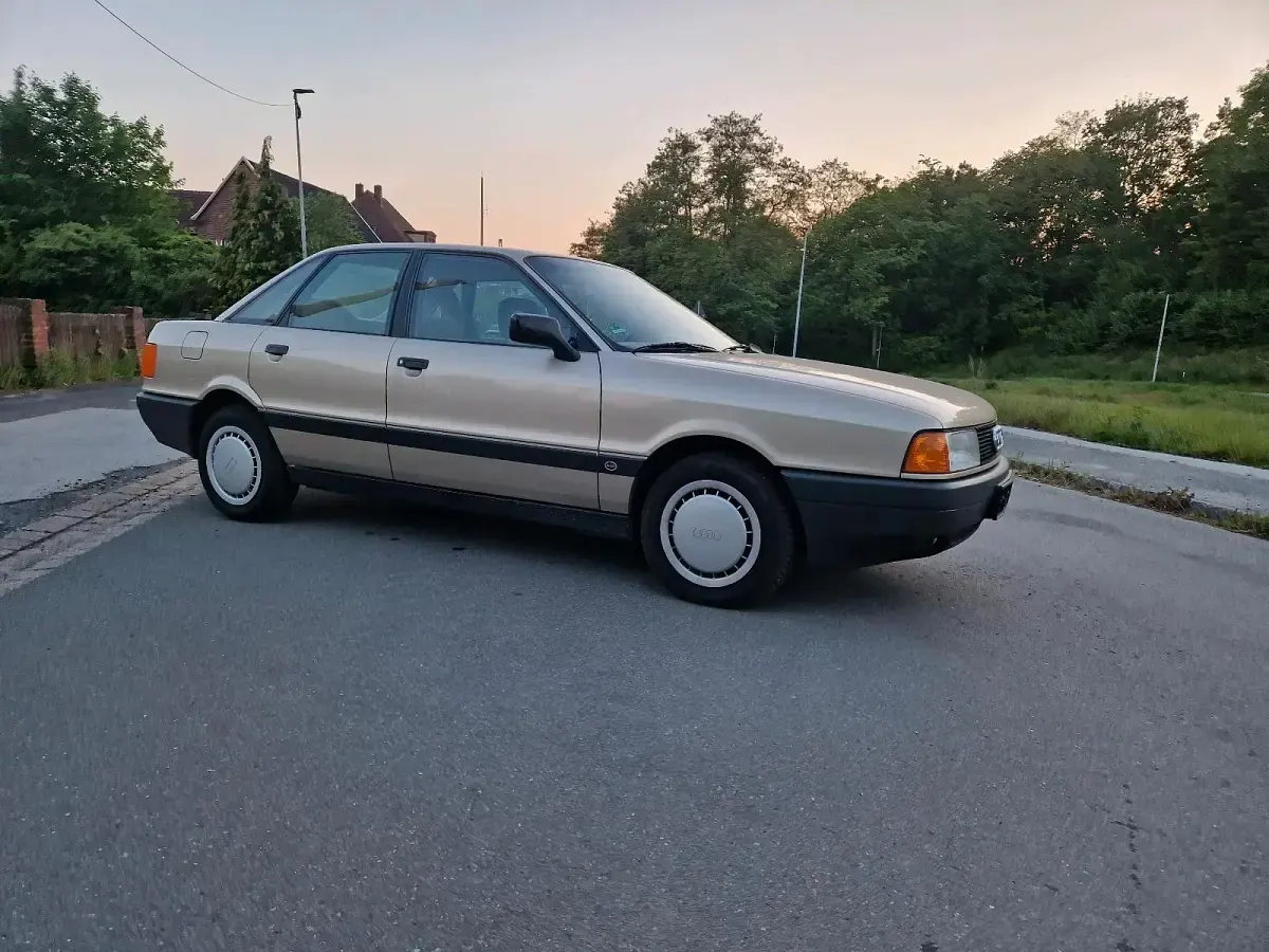 Gebraucht Audi 80 90 PS (66 kW) 1989 Andere farben Limousine