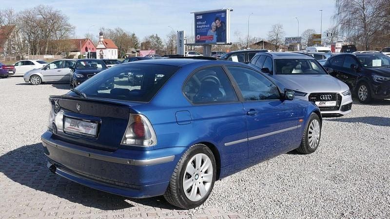 Gebraucht BMW 325 192 PS (141 kW) 2002 Blau Kleinwagen