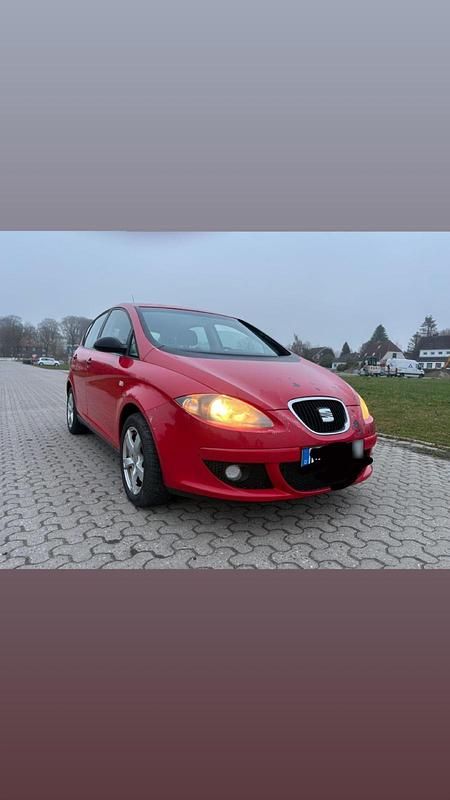 Gebraucht Seat Altea 102 PS (75 kW) 2006 Rot Van / Kleinbus