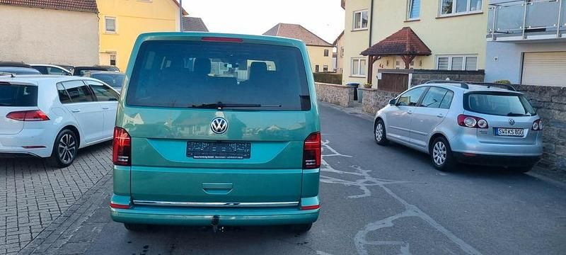 Gebraucht VW Multivan Generation Six 150 PS (110 kW) 2021 Grau Van