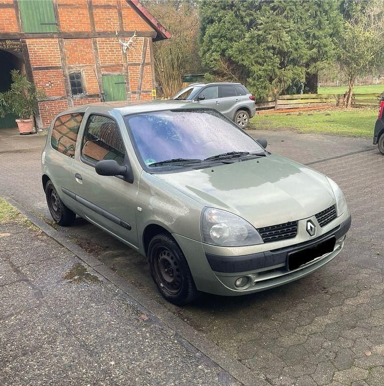 Gebraucht Renault Clio II 75 PS (55 kW) 2003 Grün Kleinwagen