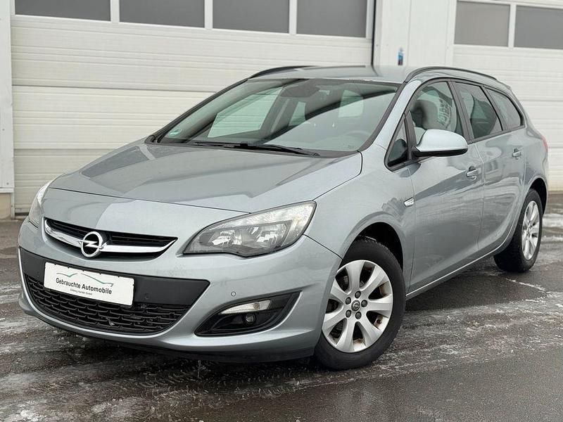 Silber Gebraucht 2014 Opel Astra Style Kombi | 4.750 € (Superpreis) - Bild 1/4