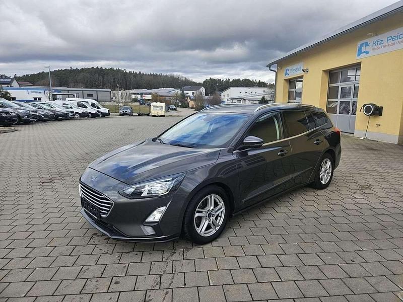 Gebraucht Ford Focus 120 PS (88 kW) 2020 Grau Kombi
