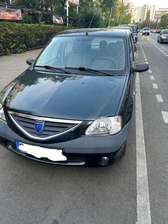 Grau Gebraucht 2005 Dacia Logan Lauréate Limousine | 1.700 € (Guter Preis) - Bild 1/4