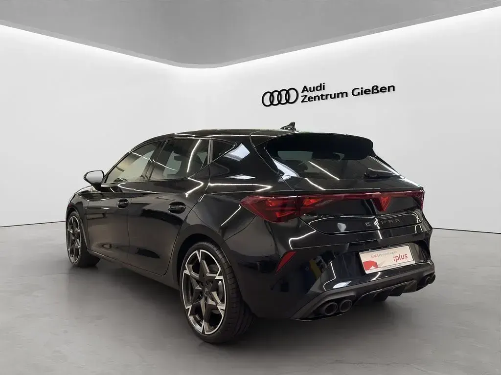 Gebraucht Cupra Leon VZ 300 PS (220 kW) 2026 Schwarz Limousine