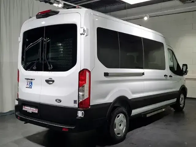 Neu Ford Transit Trend 2026 Weiss Kombi